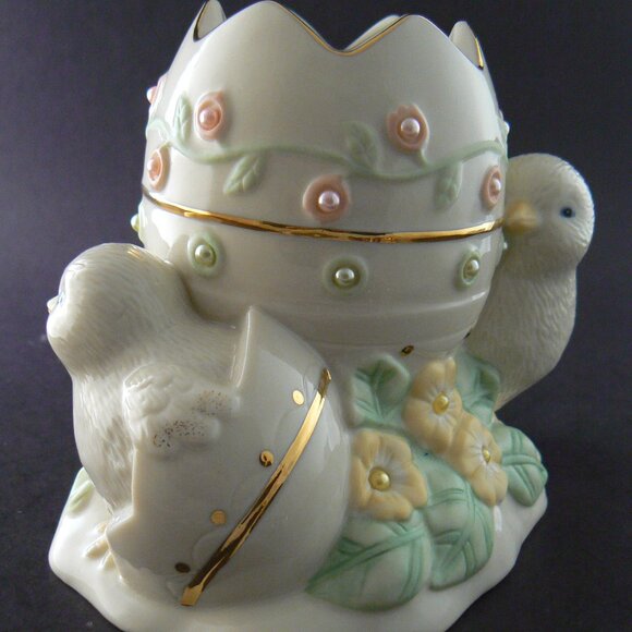 LENOX PETALS & PEARLS CHICK BUD VASE - Picture 5 of 12